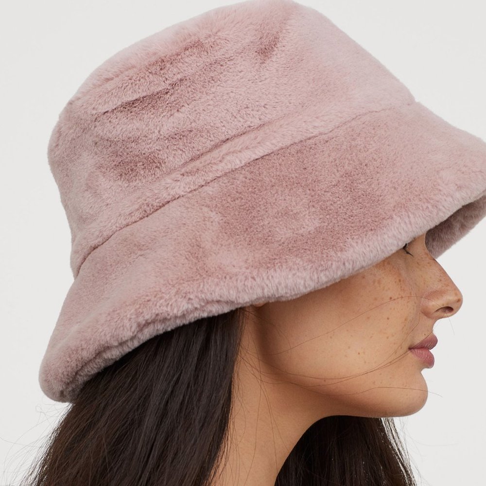 Pink Faux Fur Fuzzy Bucket Hat  ✨